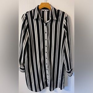 BB Dakota Black & White Button Down Long Sleeve Tunic